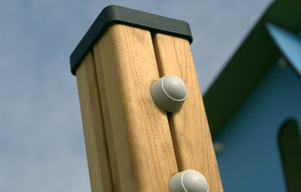 Die 95 mm dicken Vierkantpfosten