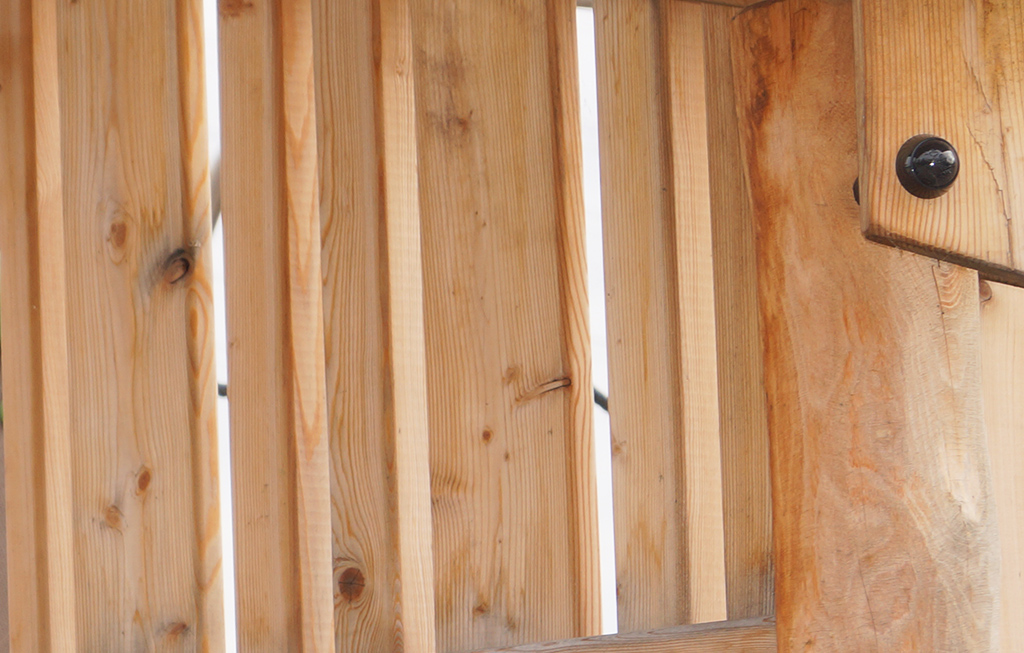 Brüstungen, Kletterwände, Boden, Handläufe und Tunnel