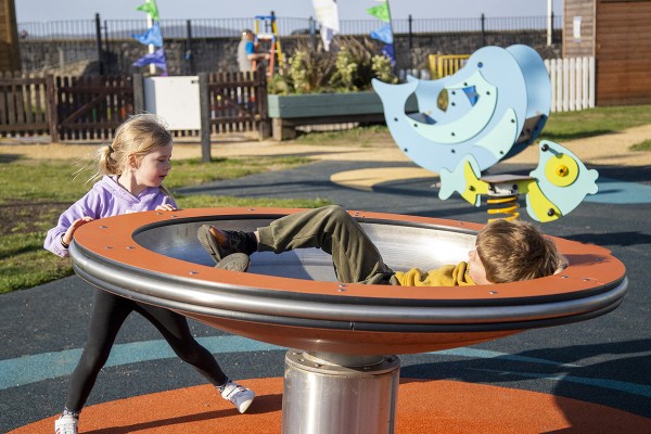 Wok J2406 spielgeräte bewegungsspielgeräte karussells bild foto