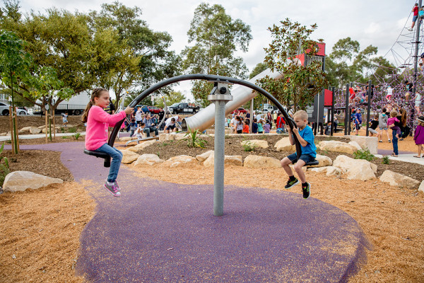 Hip-Hop J2410 spielgeräte acti’fun dynamische strukturen bild foto