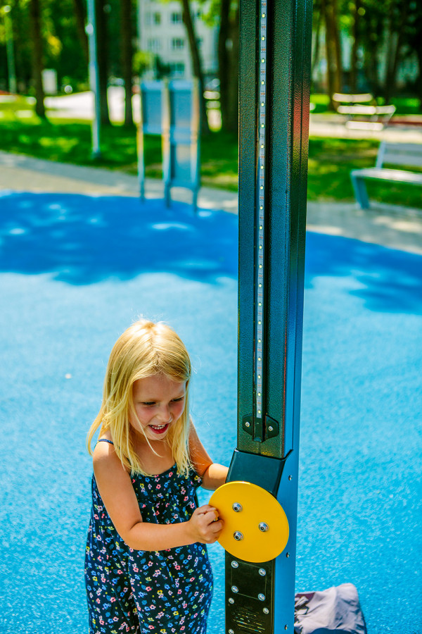 Interaktiver Mast J3451-R® spielgeräte didaktische und sensorische spielgeräte interaktive spielgeräte bild foto