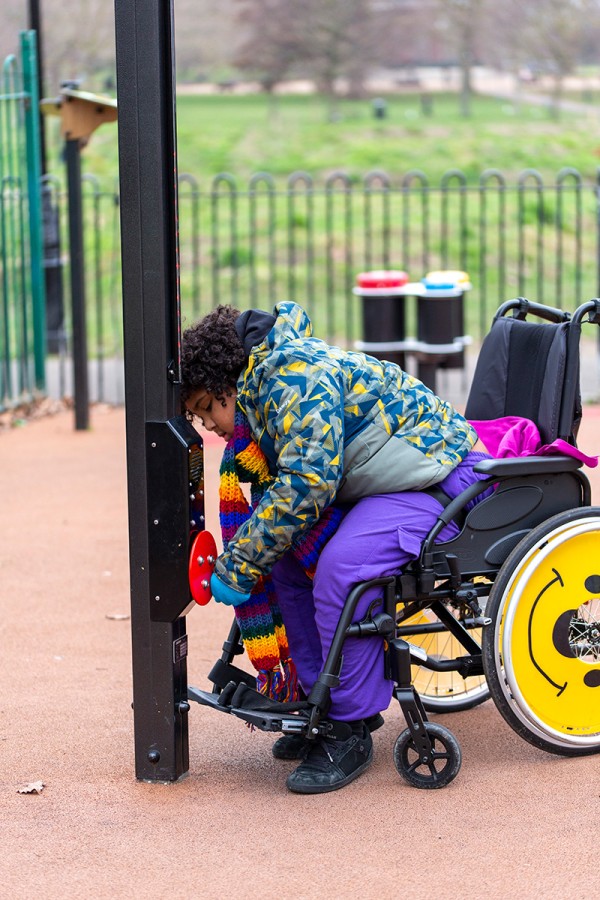 Interaktiver Mast J3451-R® spielgeräte didaktische und sensorische spielgeräte interaktive spielgeräte bild foto