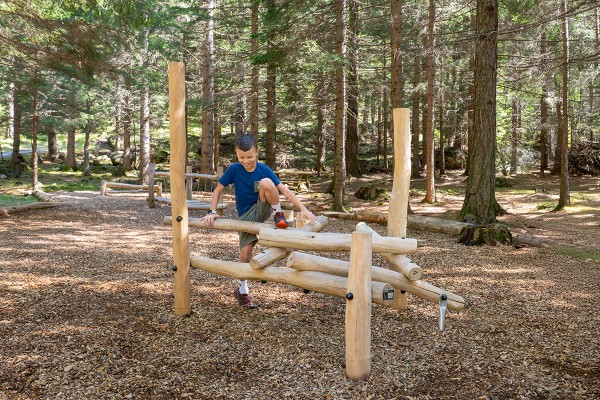 Mikado S J49156 spielgeräte spielgeräte aus nachhaltigem naturholz parcours und kletterspielgeräte bild foto