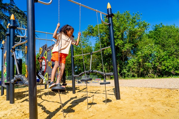 Hängestufen J5917® spielgeräte acti’fun acti’ninja bild foto