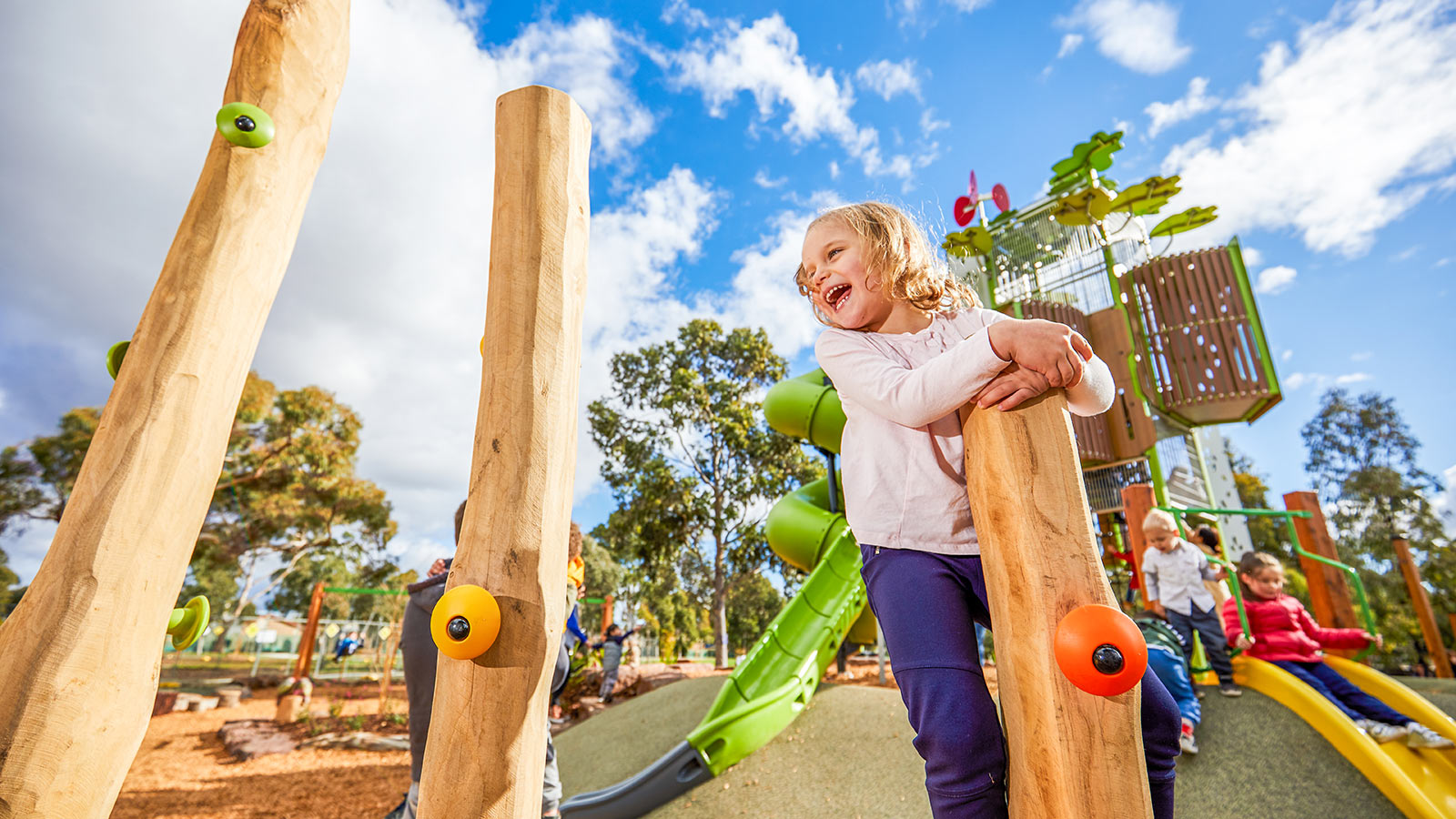 Parcours und Kletterspielgeräte