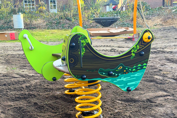 Federspielgerät Vis-à-Vis im Amazonas-Design auf dem Spielplatz Dürerstraße in Weyhe